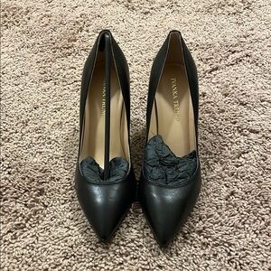 Ivanka Trump Black Heels with Pointed Toe and Glossy Finish